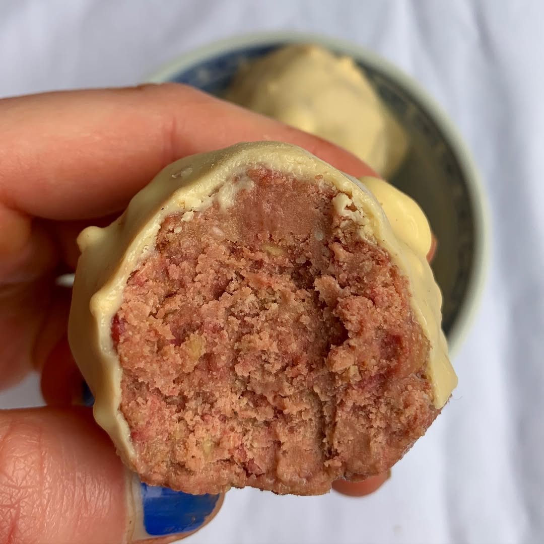 My Favorite No-Bake White Chocolate Raspberry Truffles